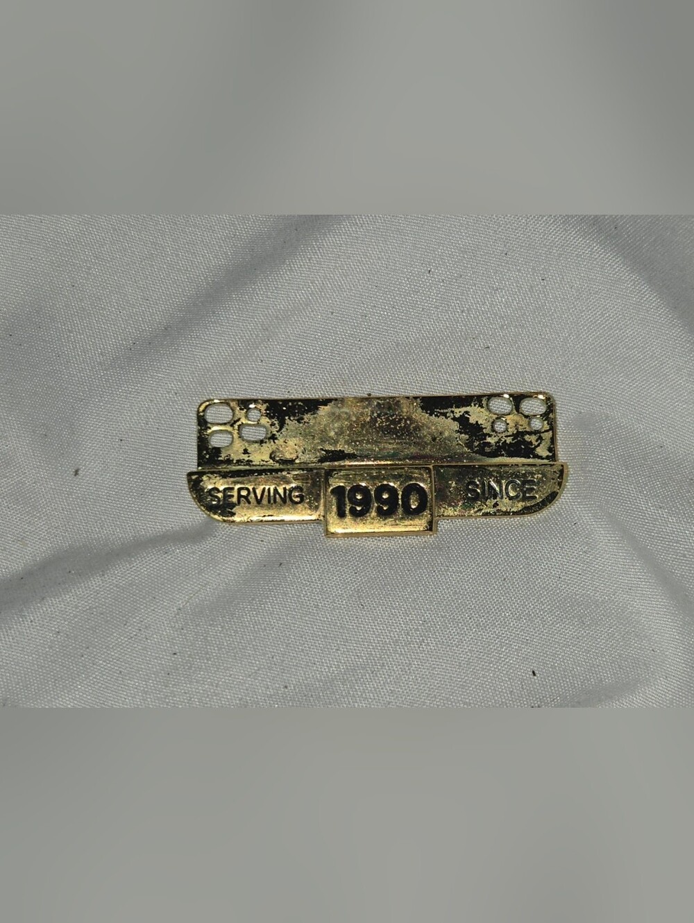 Gold Tone 'Serving Since 1990' Pin Badge
